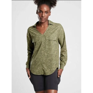Athleta Zuma Printed Top Viper Shadow Olive Green Size Large Stretch Women’s
